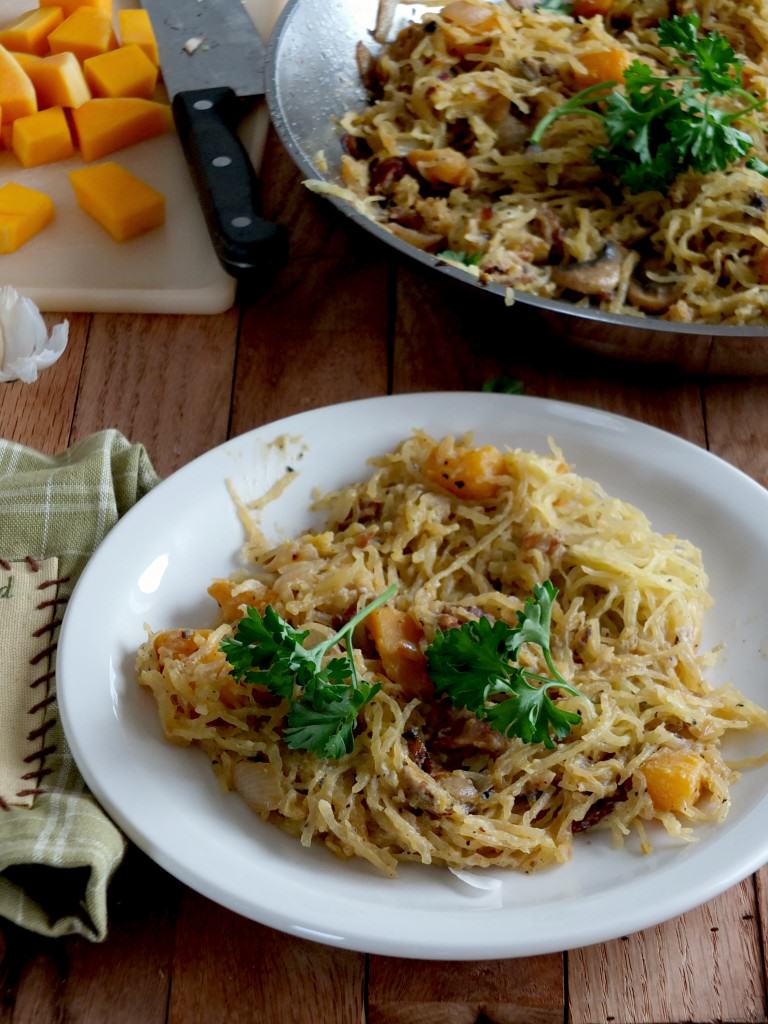 Paleo Spaghetti Squash Carbonara | Cook It Up Paleo