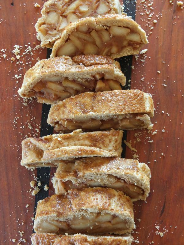 Paleo Apple Strudel | Cook It Up Paleo