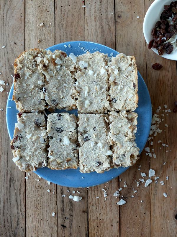 AIP Breakfast Bars with Applesauce and Raisins | Cook It Up Paleo