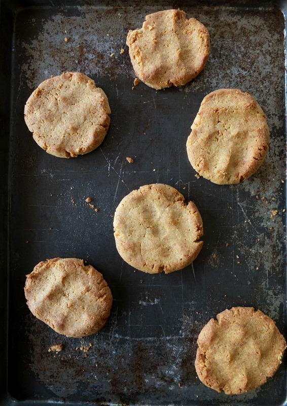 garlic cheese biscuits1