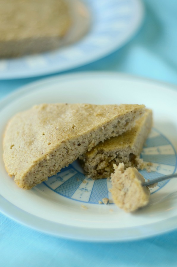 Easy Paleo Lemon Cake